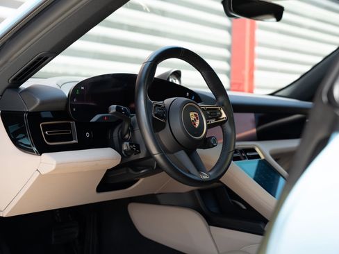 Used 2023 Porsche Taycan RWD image 19