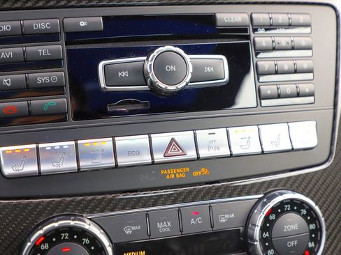 Used 2014 Mercedes-Benz SL 63 AMG image 29