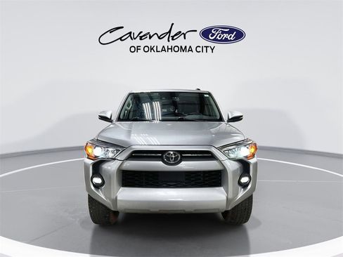 Used 2022 Toyota 4Runner SR5 Premium image 3