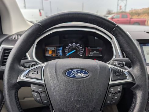 Used 2019 Ford Edge Titanium w/ Cold Weather Package image 11