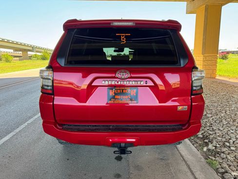 Used 2023 Toyota 4Runner 40th Anniversary SE image 4