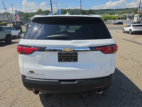 Used 2023 Chevrolet Traverse LT AWD/4WD image 4
