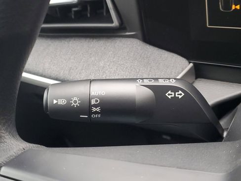 New 2026 Nissan Kicks SV image 14