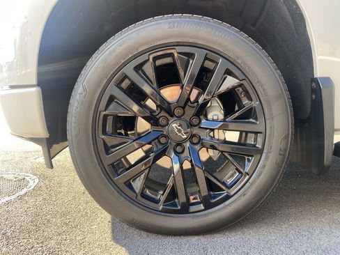 Used 2023 Chevrolet Silverado 1500 High Country w/ High Country Premium Package image 31