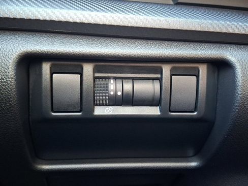 Certified 2025 Subaru Crosstrek 2.5i Limited image 22