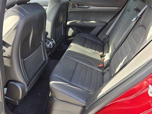 Used 2024 Alfa Romeo Stelvio Quadrifoglio image 11