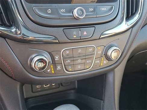Used 2022 Chevrolet Equinox RS w/ RS Leather Package image 13