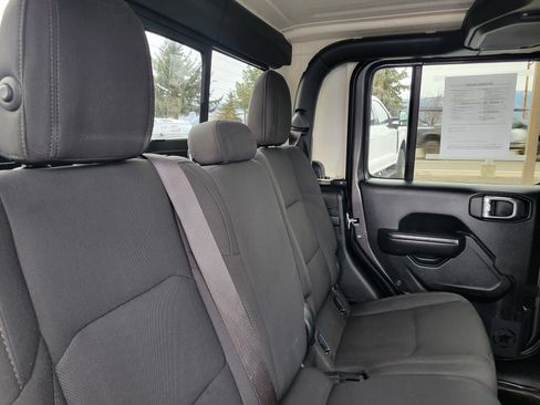 Used 2020 Jeep Gladiator Sport w/ Quick Order Package 24S image 15