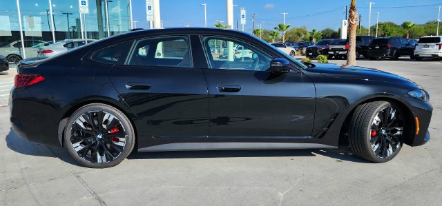 New 2026 BMW 430i w/ M Sport Package RWD image 8