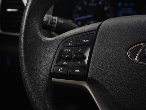 Used 2019 Hyundai Tucson SE image 25