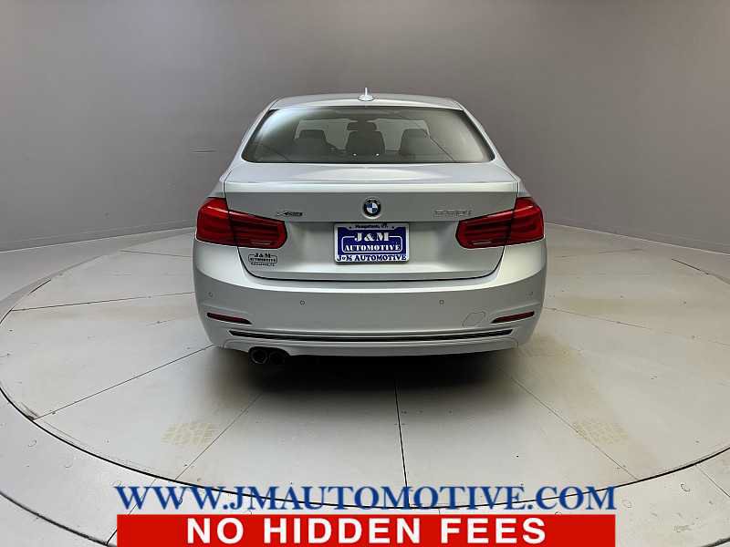 Used 2017 BMW 330i xDrive Sedan AWD/4WD image 4