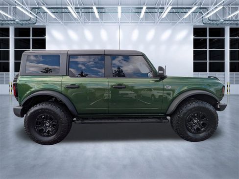 Used 2022 Ford Bronco Wildtrak image 3