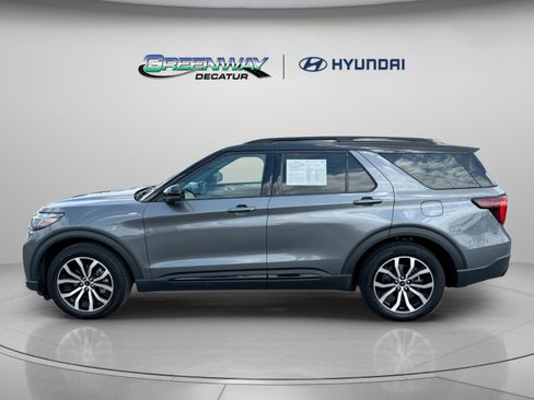 Used 2025 Ford Explorer ST-Line RWD image 5