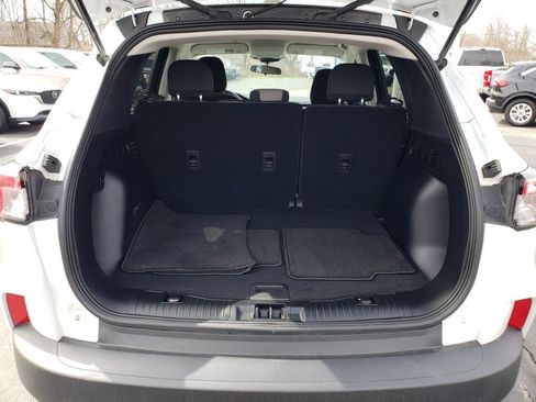 Used 2022 Ford Escape SE image 6