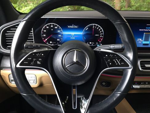 Used 2024 Mercedes-Benz GLE 450e 4MATIC image 30