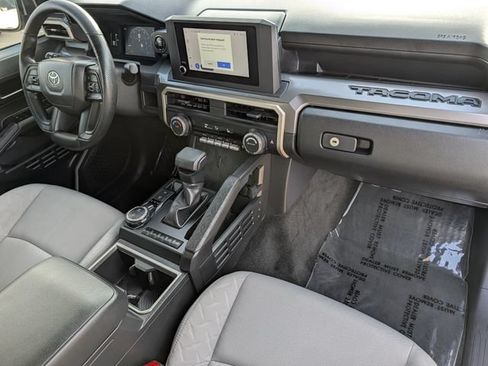 Used 2024 Toyota Tacoma SR5 AWD/4WD image 31