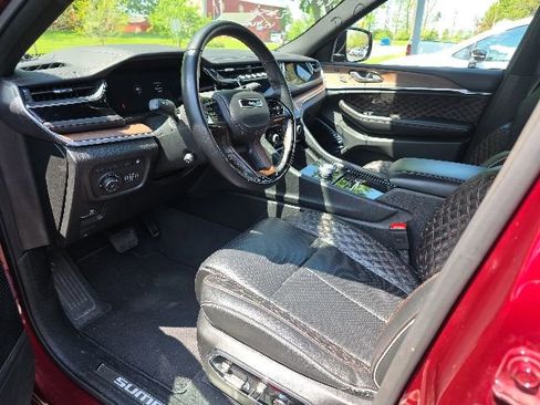 Used 2022 Jeep Grand Cherokee Summit w/ Advanced Protech Group IV AWD/4WD image 12
