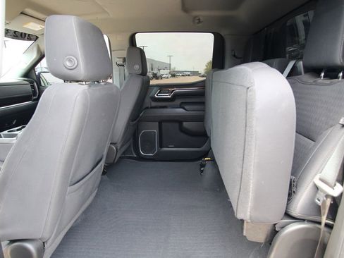 Used 2023 Chevrolet Silverado 1500 LT image 7