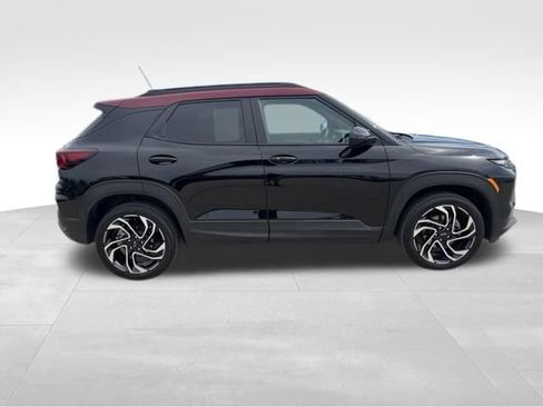 Used 2025 Chevrolet TrailBlazer RS w/ Convenience Package AWD/4WD image 6
