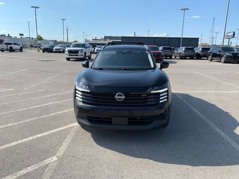 Certified 2026 Nissan Kicks SR FWD image 2