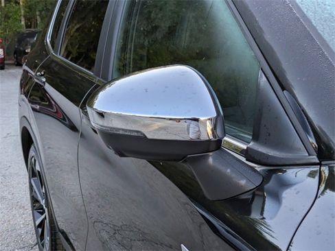 New 2025 Mitsubishi Outlander SE image 10