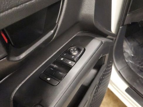 Used 2024 Toyota Tacoma SR image 11