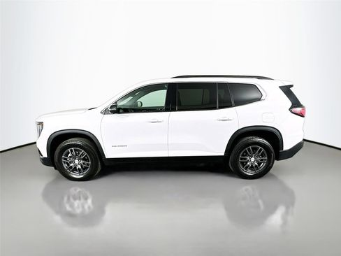 Used 2025 GMC Acadia Elevation image 4