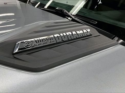 Used 2024 Chevrolet Silverado 3500 LT w/ Convenience Package image 32