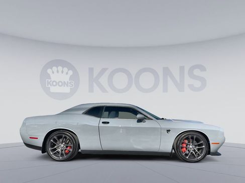Used 2022 Dodge Challenger R/T Scat Pack w/ Driver Convenience Group image 8