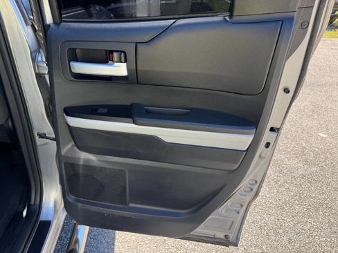 Used 2014 Toyota Tundra SR image 43