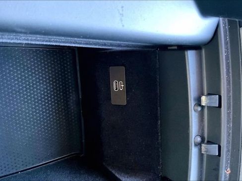 Used 2023 BMW X7 xDrive40i w/ Premium Package image 26