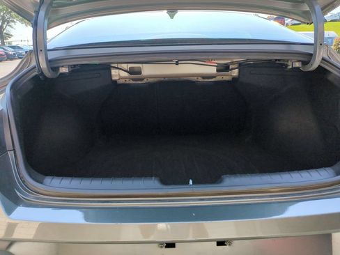 Used 2025 Hyundai Elantra SEL FWD image 29