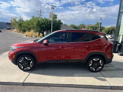 Used 2024 Kia Seltos SX AWD/4WD image 3