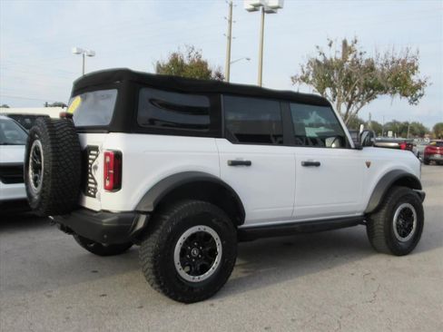 Used 2022 Ford Bronco Badlands w/ Sasquatch Package image 6