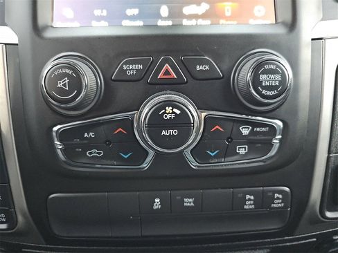 Used 2019 RAM 1500 Big Horn image 26