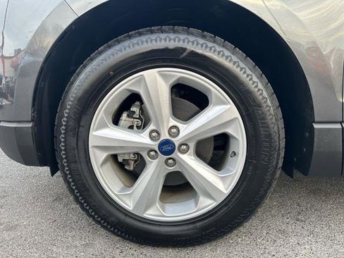 Used 2017 Ford Edge SE image 24