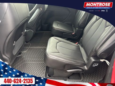 New 2026 Chrysler Voyager LX image 21