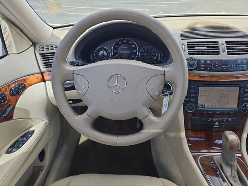 Used 2004 Mercedes-Benz E 320 Sedan image 10
