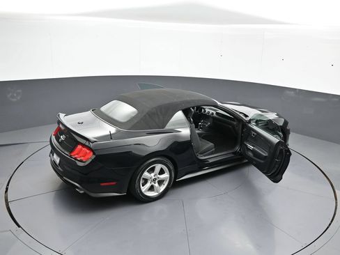 Used 2019 Ford Mustang Convertible RWD image 46