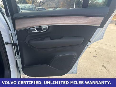 Certified 2025 Volvo XC90 B6 Plus image 15