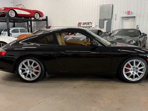 Used 2003 Porsche 911 GT3 RS image 18