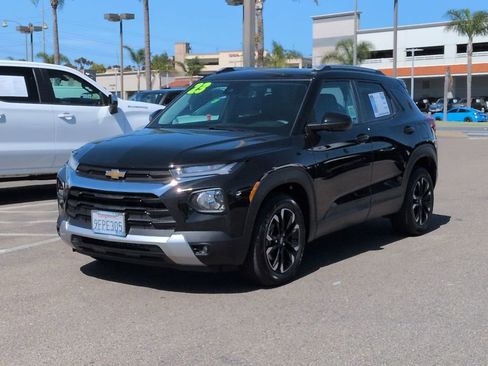 Used 2023 Chevrolet TrailBlazer LT w/ Convenience Package FWD image 4