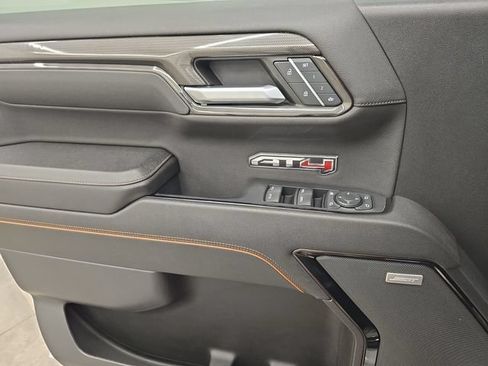 Used 2023 GMC Sierra 1500 AT4 w/ AT4 Premium Package AWD/4WD image 34