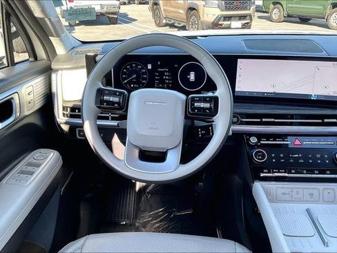 Used 2024 Hyundai Santa Fe Calligraphy image 4