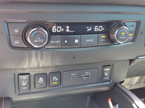 Used 2025 Nissan Frontier PRO-4X w/ Pro Convenience Package AWD/4WD image 27