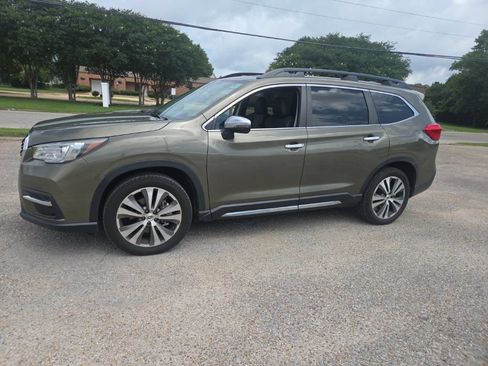 Used 2022 Subaru Ascent Touring AWD/4WD image 4