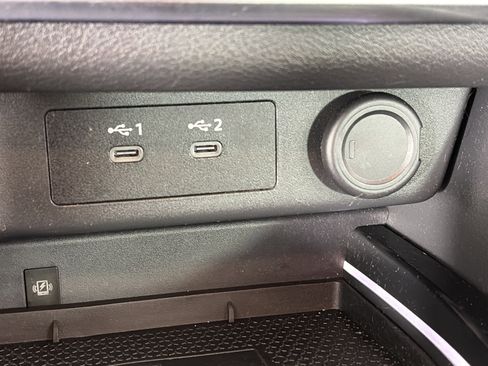 Used 2024 Nissan Rogue SL image 25