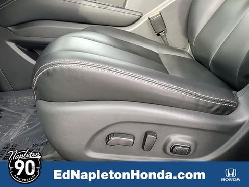 Used 2024 Nissan Murano SV w/ SV Midnight Edition Package image 15