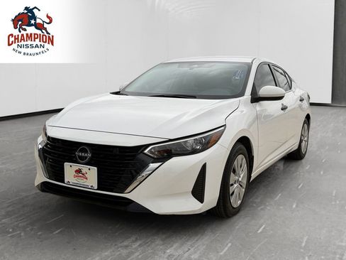 Used 2025 Nissan Sentra S FWD image 1