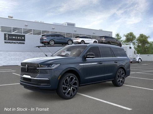 New 2026 Lincoln Navigator Reserve AWD/4WD image 1